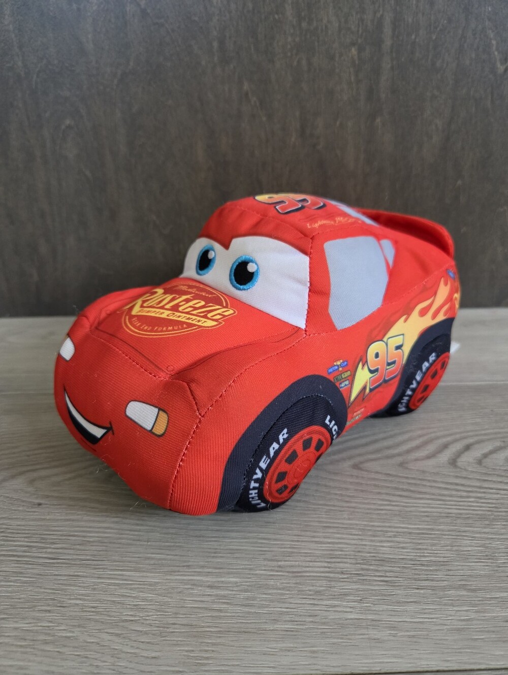 Mattel Disney Cars Lightening McQueen 10" Plush With Noise Box